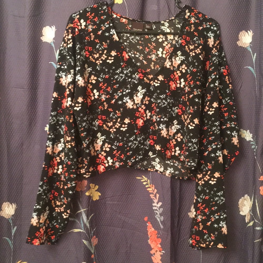 Long sleeve floral high-low blouse